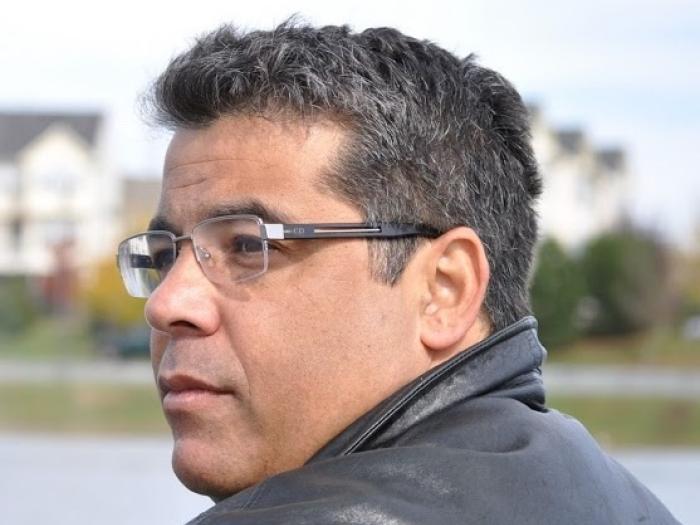 Side photo view of Walt Melo